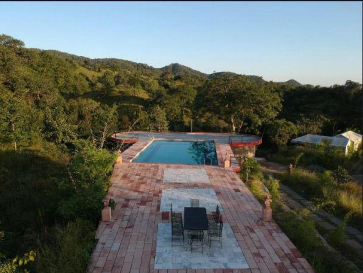 The Sky Imperial Jungle Camp Resort Kumbhalgarh Exteriör bild